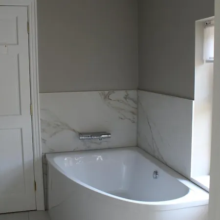 The Fairways, Bed & Breakfast Castleblayney